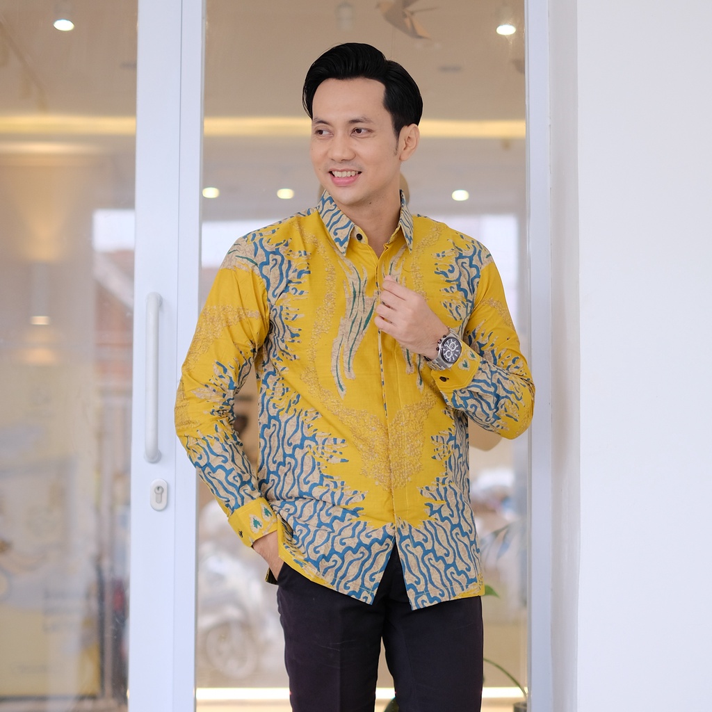 ATASAN PRIA BAJU BATIK LENGAN PANJANG LAPIS FURING KATUN WARNA ELEGAN..PARANG KUNING