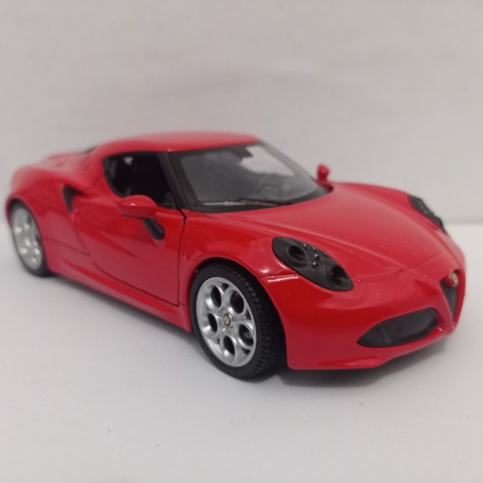 HOT SALE DIECAST MOBIL ALFA ROMEO 4C WELLY 1:24 MINIATUR MOBIL MAINAN ANAK TERMURAH