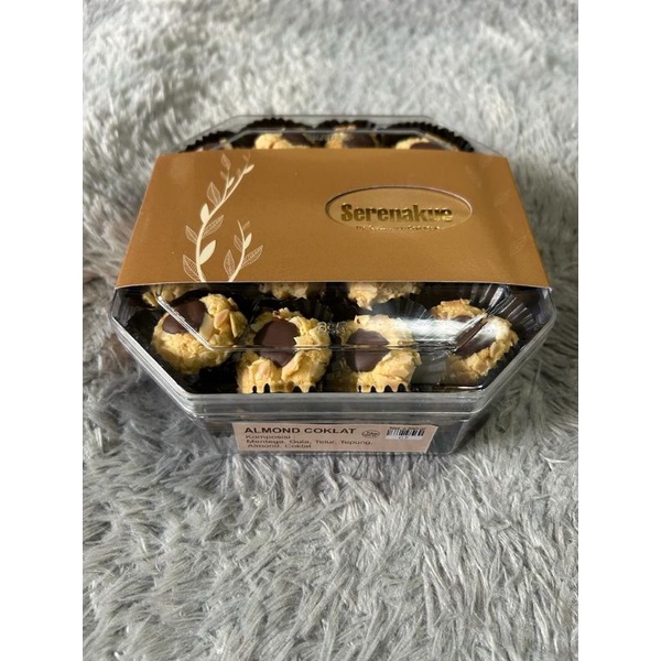 

Serenakue Almond coklat