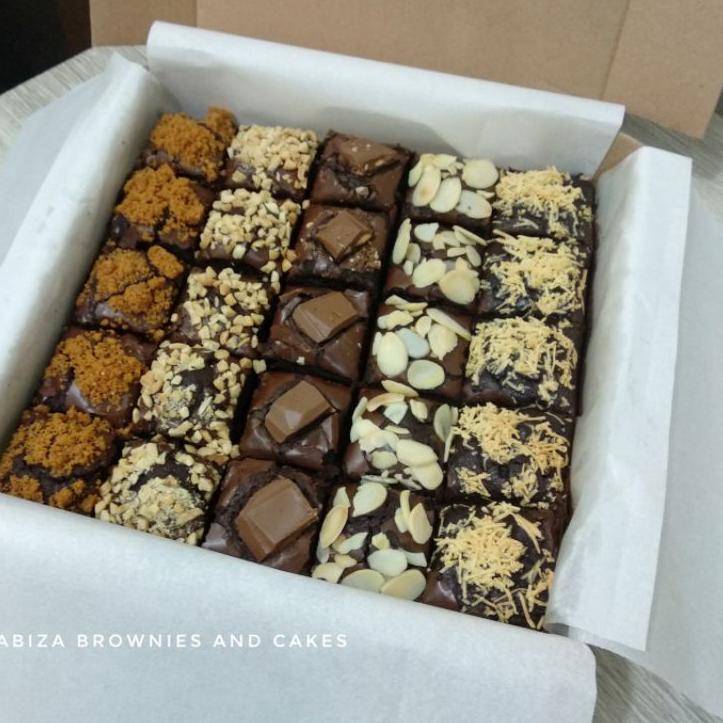 

➲ Brownies Panggang size 20x20 cm / Fudgy brownies sekat 25 slices ✮