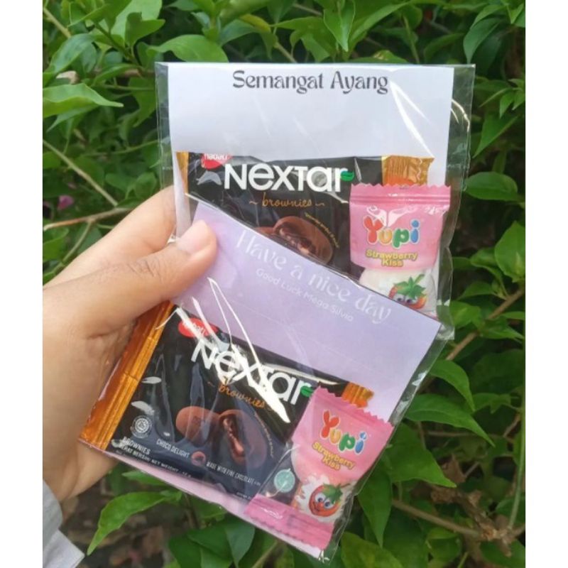 

Mini Gift Snack Lebaran / Kado Ultah / Kado Wisuda / Kado Unik / Kado Sempro