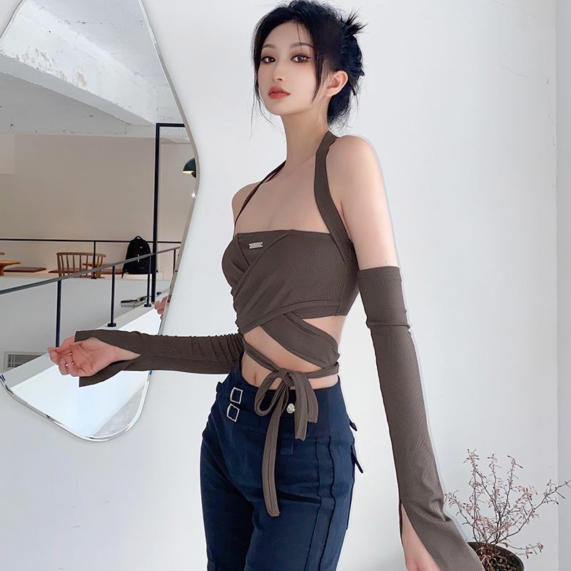 Red SylCue Gaya Eropa dan Amerika dalam desain selempang leher gantung satu bahu rasa ceruk memakai tali silang atas tabung atas