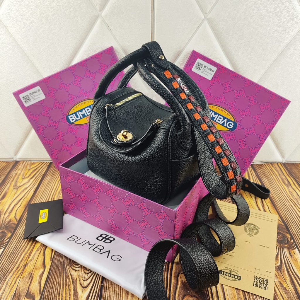 BUMBAG - TAS LIND TOGO IMPORT (FREEBOX) UK 21CM / TAS IMPORT - Tas wanita Li ndi bahan togo 21x20 - TAS IMPORT LINDE KEPANG JUMBO FREE BOX 2 TALI PREMIUM BAHAN KULIT JERUK MIRROR BAG GROSIRAN SLEMPANG SANDANG VIBELLESHOPBAGS 191554