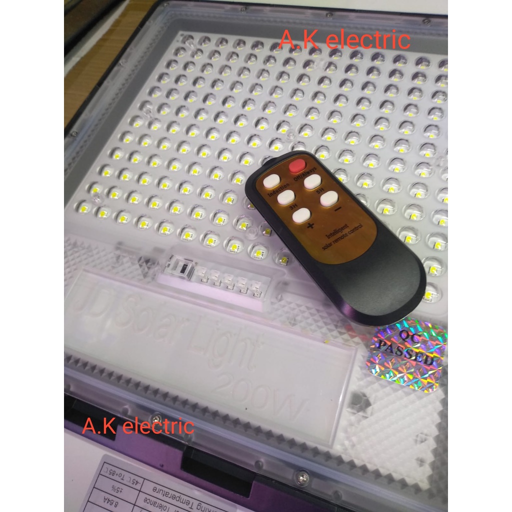 Lampu Sorot Solar Cell 200 watt / Tenaga Surya / Tenaga Matahari