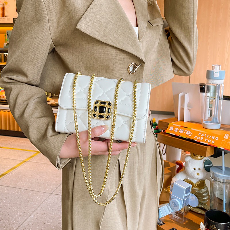 Tas Wanita Fashion Korea Style TS-33 / Tas Wanita Selempang Rantai Cantik Dan Elegan