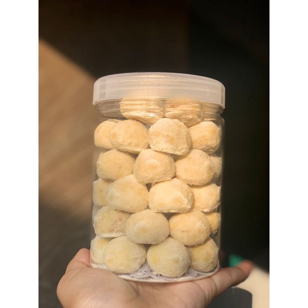 

KUE KERING putri salju mede cookies 800ml hampers lebaran