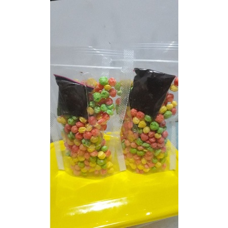 

Cemilan nyam nyam rice ball