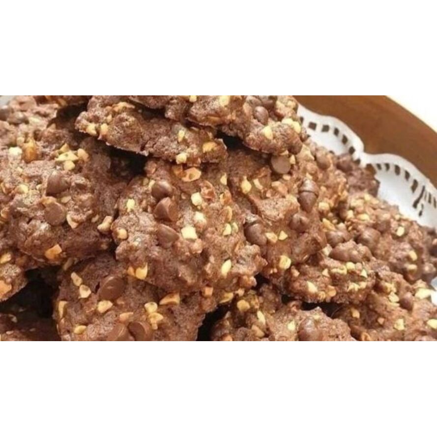 

Kue Kering/ Kue Lebaran/ Kue Cemilan Choco Nut 500gr