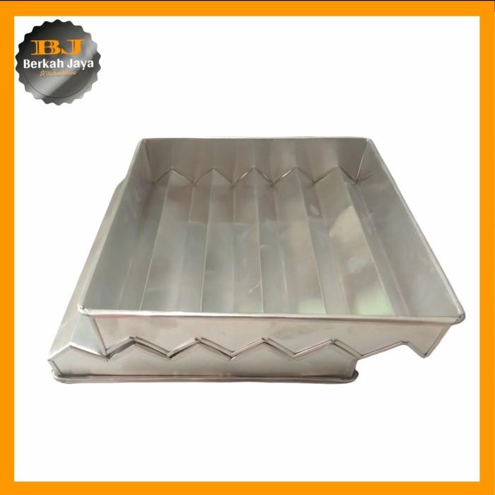 Loyang Kue Bolu Lapis Surabaya Zigzag 20x20 cm