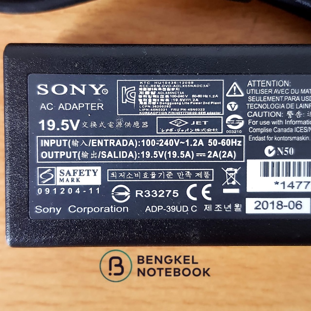 Adaptor Sony 19.5V 2A Jack 6.0x3.0 SVP132 Sony VAIO SVP13 Pro13 SVP132A