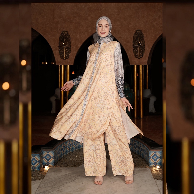 Mandjha Ivan Gunawan | Bella Set | atasan baju muslim tunik dan blouse one set lebaran