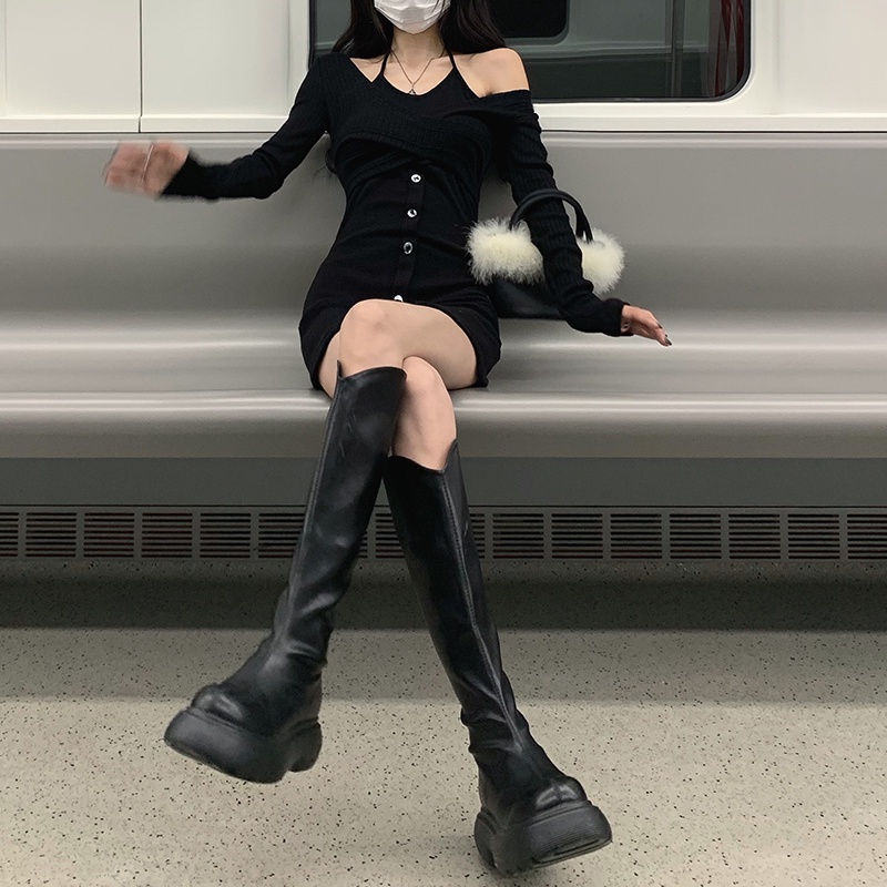 Red Kumikumi Palsu Gaun Dua Potong Babes Seksi Tanpa Tali Tas Pinggang Hip Rok Musim Semi Menggantung Leher A-line Rok Pakaian Wanita