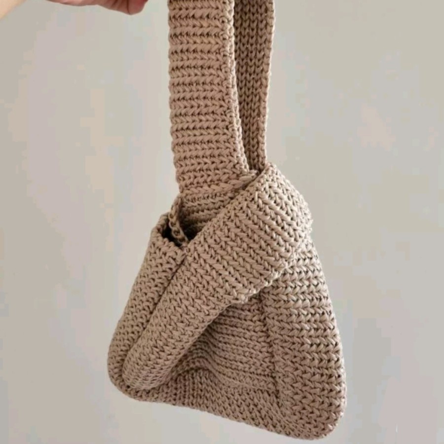 

Tas Rajut premium Tas hampers rajut lebaran natal imlek - Cream