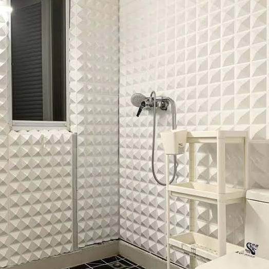wall panel pvc 3D waterproof wallpaper dinding kamar mandi timbulputih