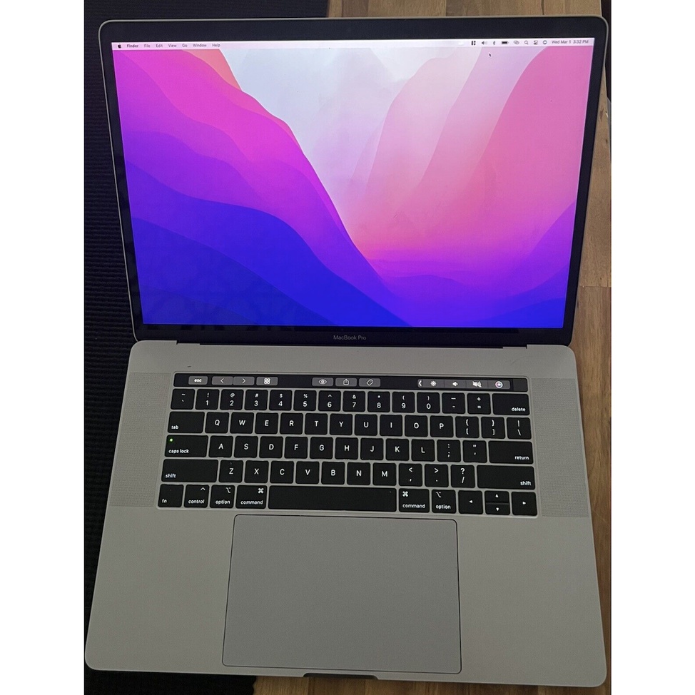 MacBook Pro Touchbar 2019 512GB Ram 16 Core i7 Dual VGA 15-inch