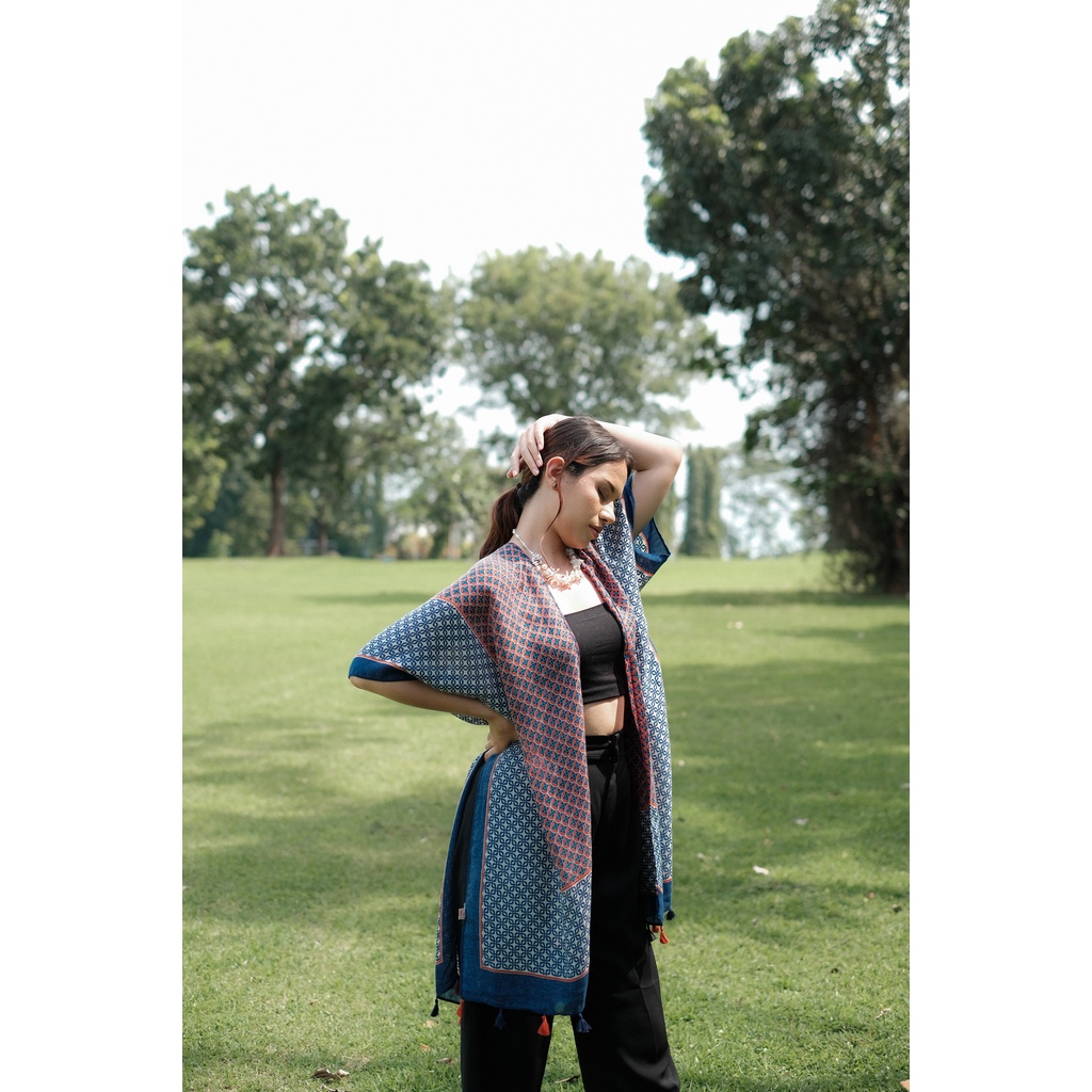 (DEFECT SALE) RATU - Kahiyang Blue Outer / Cardigan Batik
