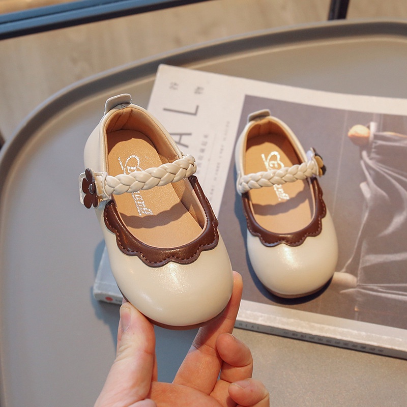 A758 NEW Sepatu flat bayi dan anak perempuan motif renda kepang