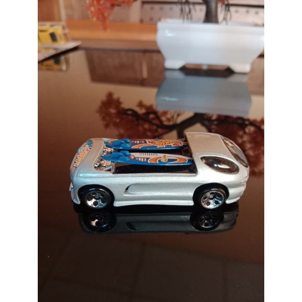 Hotwheels Deora 2 Acceleracers Loose