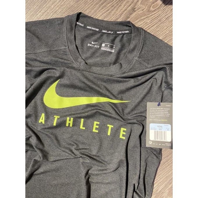 KAOS PRIA JERSEY NIKE ATHLETE - BAJU RUNNING PRIA - KAOS OLAHRAGA PRIA NIKE EL09I09A82L