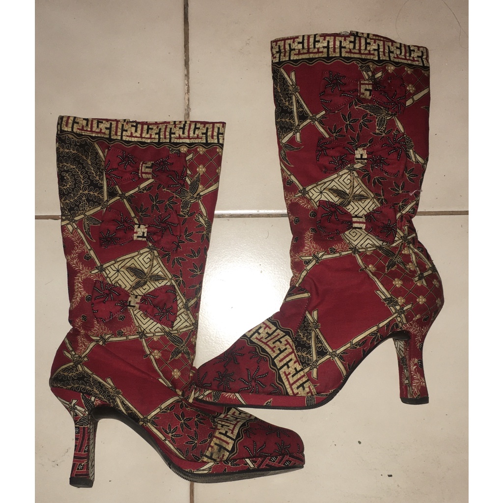 PRELOVED BOOTS BATIK HEELS ANAK PEREMPUAN