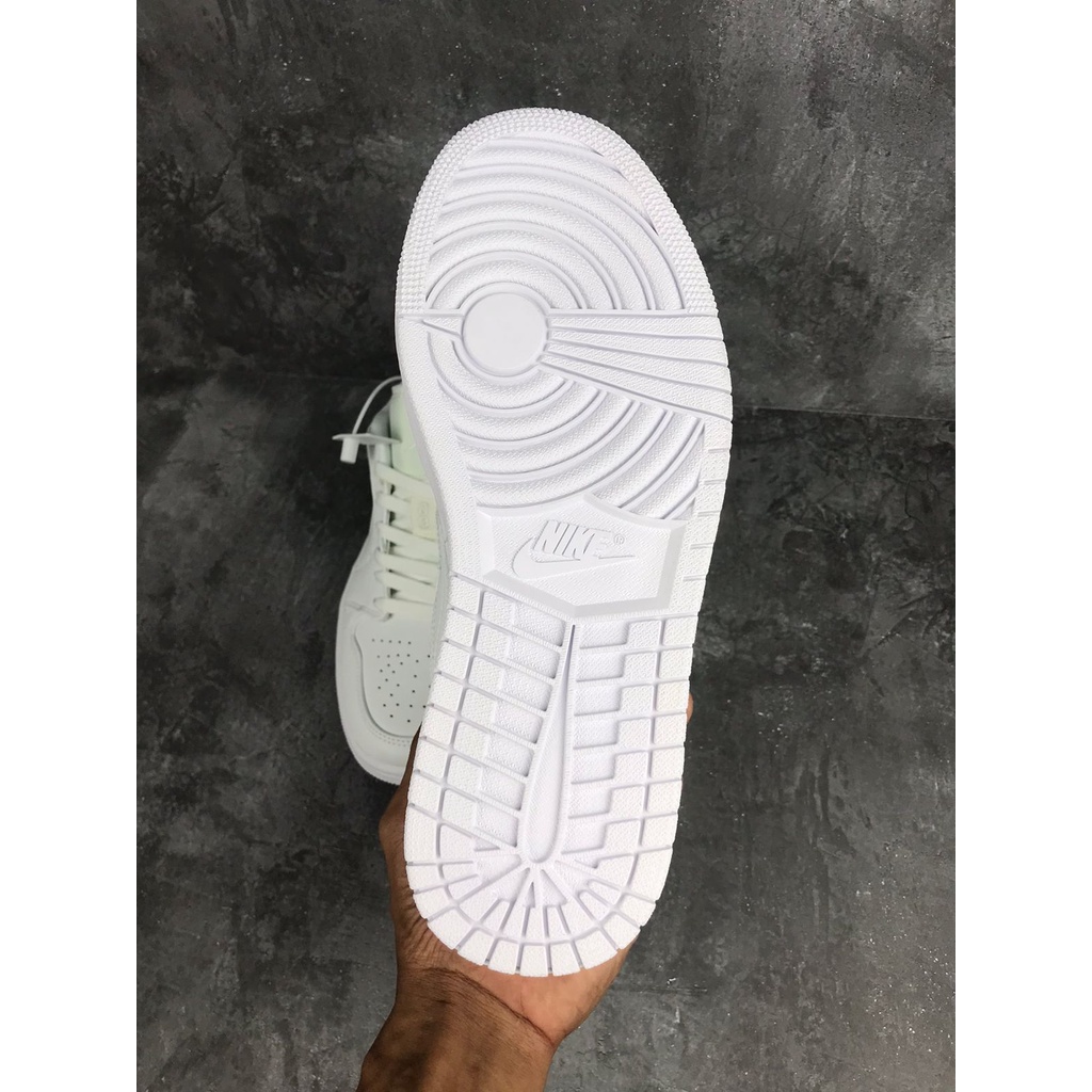 Jordan 1 Low White 553558-170 , 100% Real Pic.