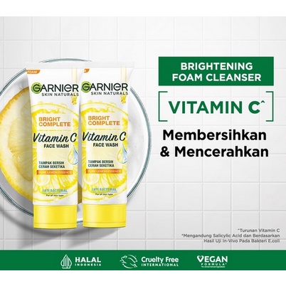 GARNIER BRIGHT COMPLETE VITAMIN C Face Wash