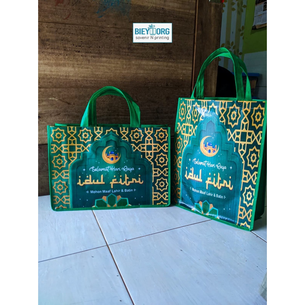 

TAS PARCEL LEBARAN/ TAS PARCEL LEBARAN HIJAU