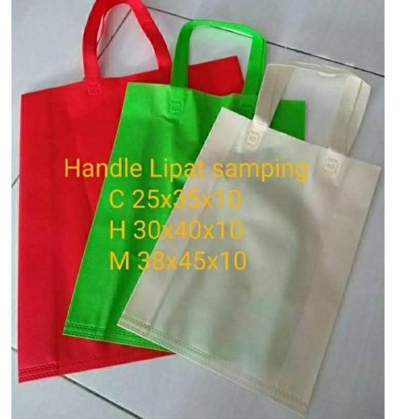 

Paling dicari Goodie Bag Handle lipat samping 30x40x8(Harga per lusin Isi 12pcs)
