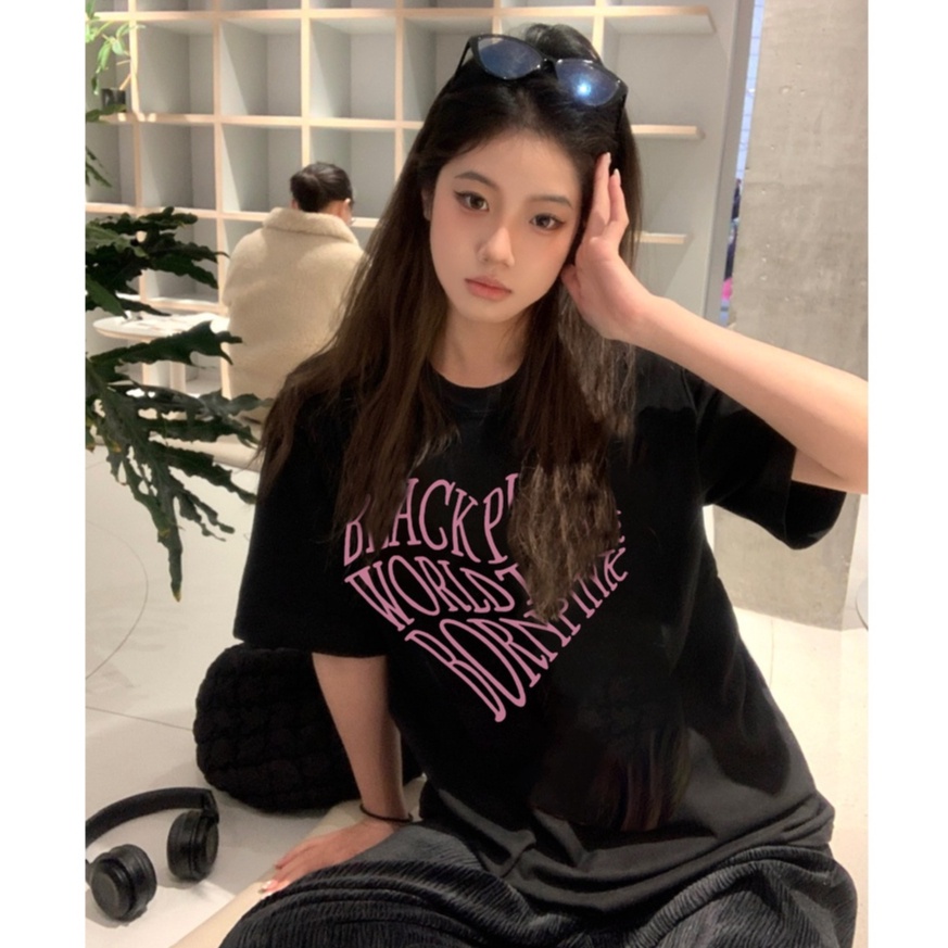 [Premium]Kaos Wanita Korean Style /Blackpink World Tour Baju Wanita Kekinian T-shirt/Lengan Pendek Heart Motif Letter kaos hitam