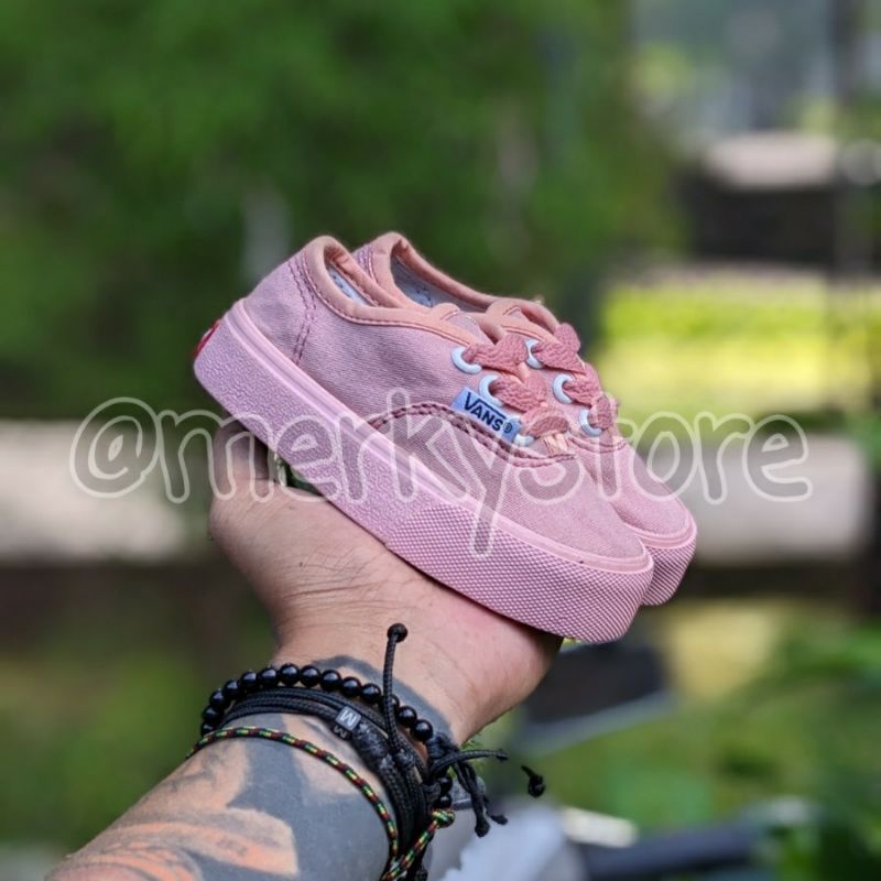 SEPATU ANAK VANS AUTENTIC PUTIH DAN PEACH CASUAL TALI MURAH