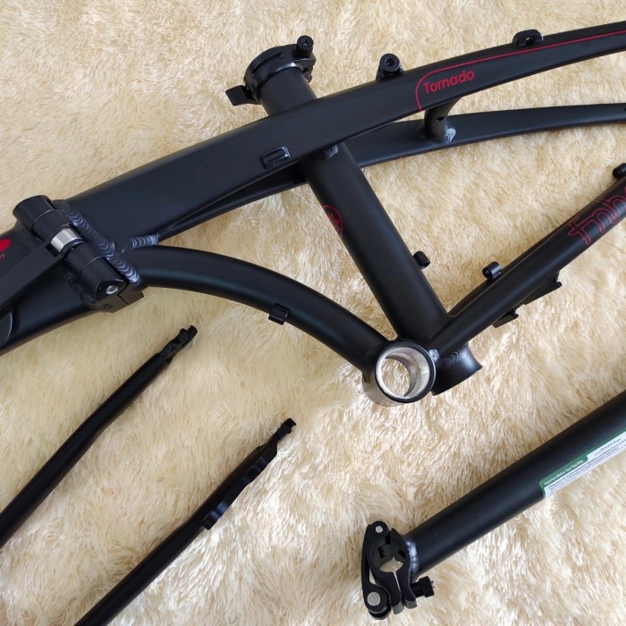 Frameset Fnhon Tornado Hitam doff merah 20 22 inch + Handlepost