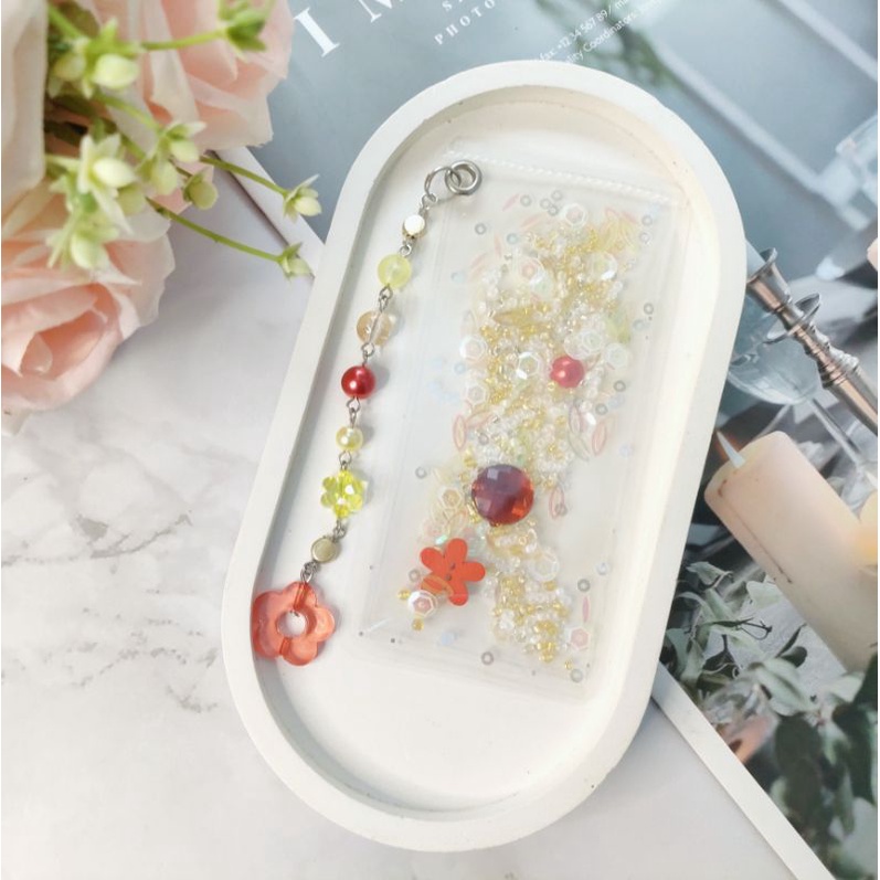 

Pembatas Buku / Handmade Shaker Bookmarks Merah