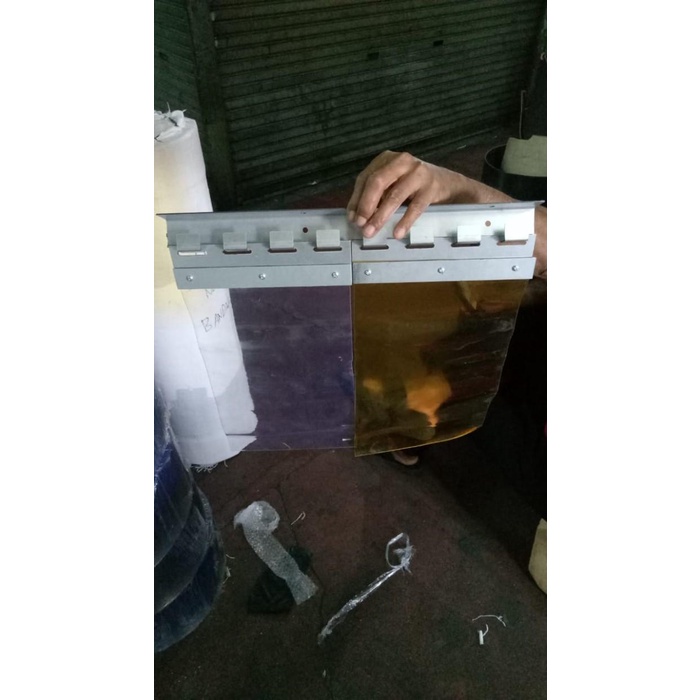 Hanger Plastik Curtain