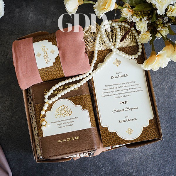 

Mukena Sajadah Alquran Paket Lengkap Ramadan Berkualitas Untuk Wanita
