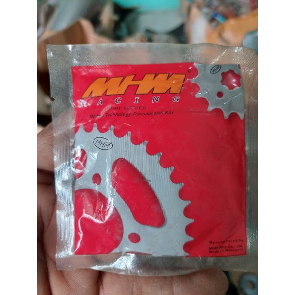 Gear gir depan Suzuki Shogun 428-14T merek MHM racing