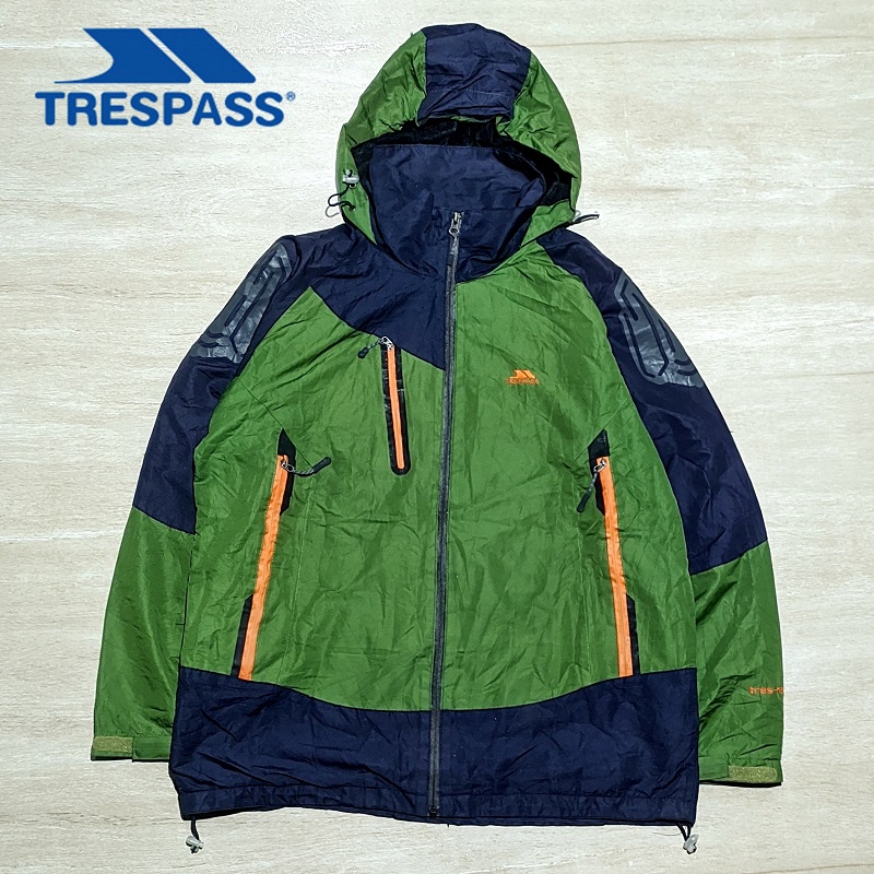 Jaket Thrift Outdoor Pria TRESPASS Hoodie Second Preloved Branded Kondisi 85% mulus
