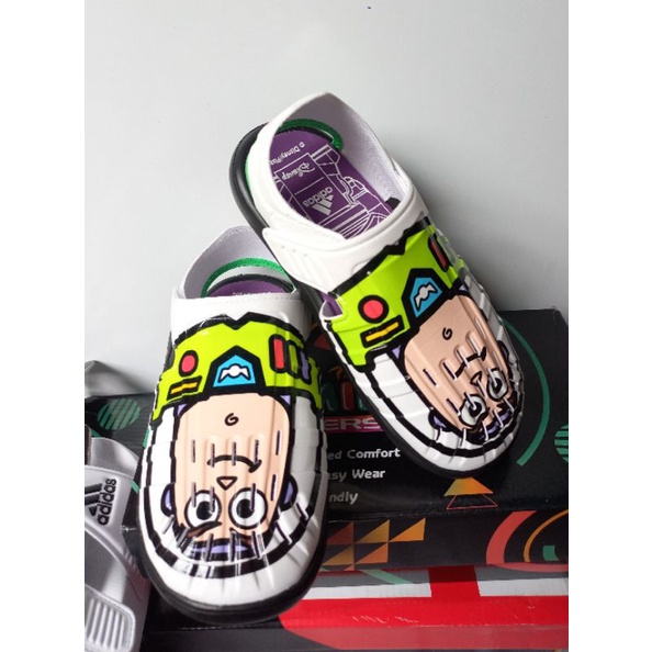 adidas water buzz sandals