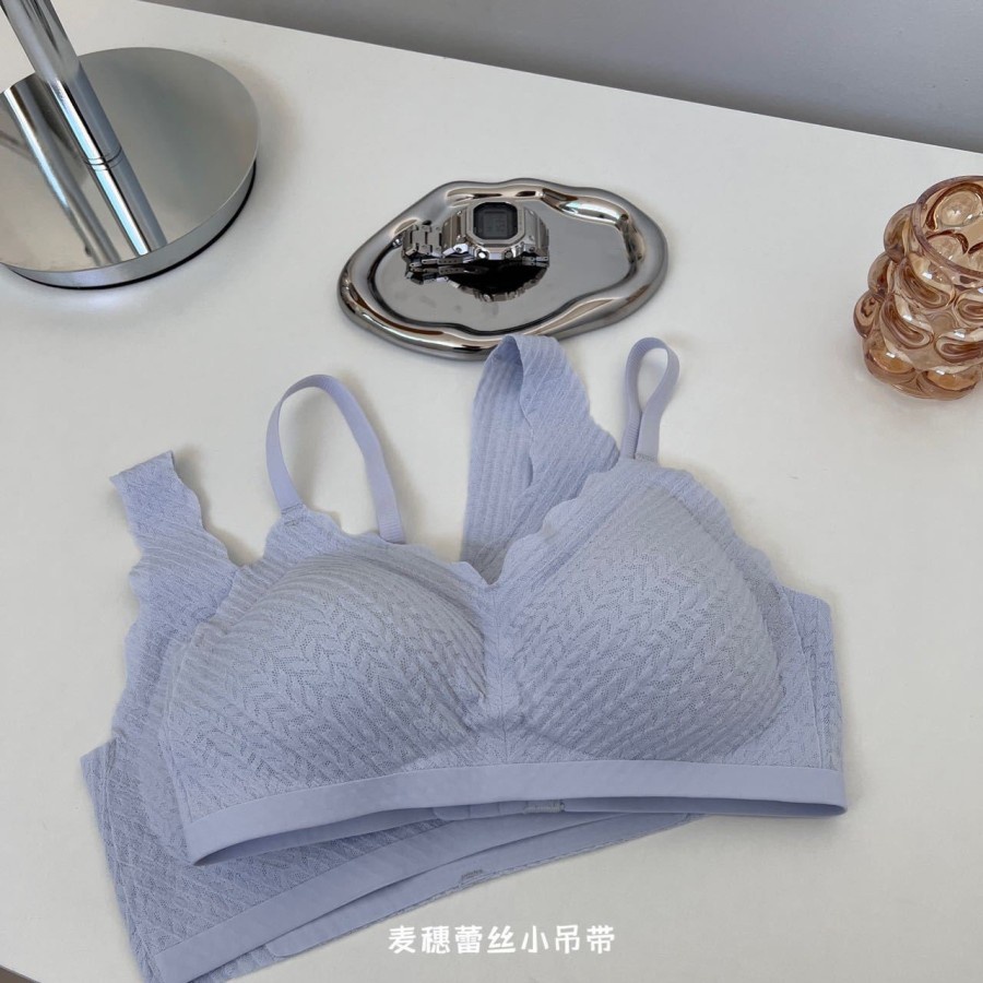 Bra Seamless Premium Bra Busa Tanpa Kawat Pakaian Dalam Wanita