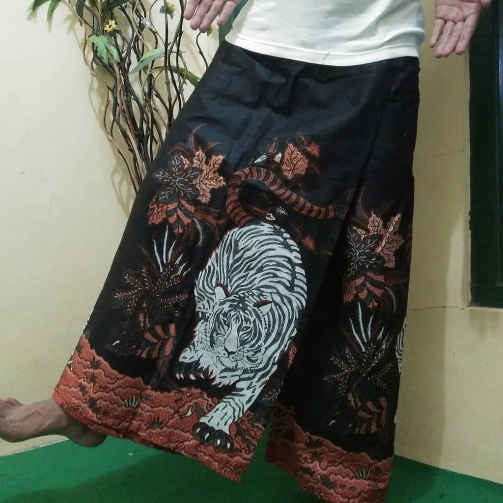 sarung celana katun dewasa motif macan Batikputriulfa
