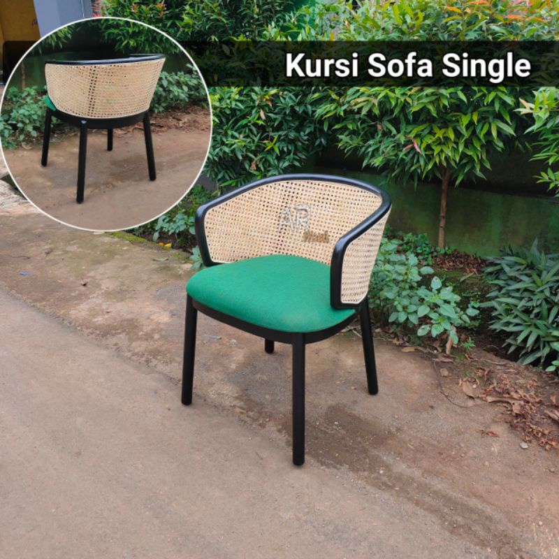 Kursi Sofa Single Minimalis Sandaran Rattan Dudukan Jok Busa Empuk