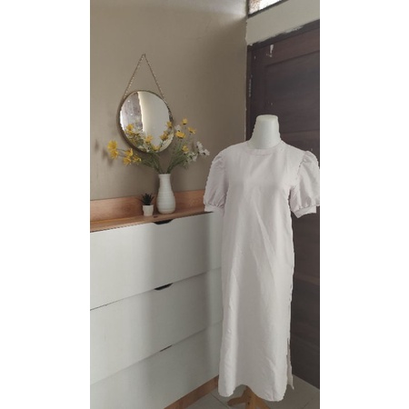 dress cantik lengan balon preloved