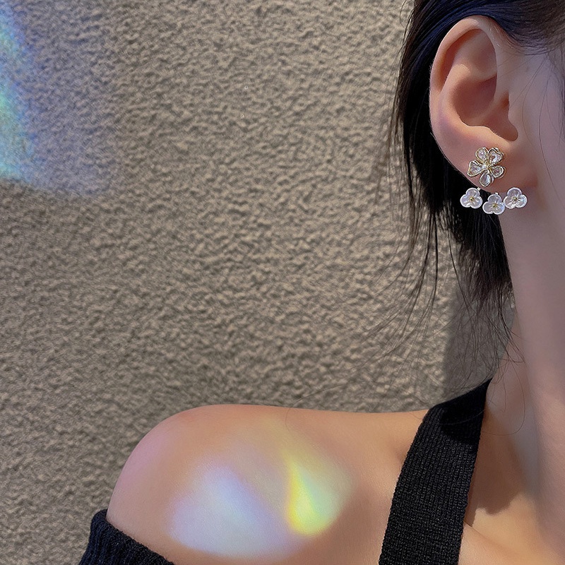 925jarum Perak Gaya Baru Indah Zirkon Bunga Anting Wanita Fashion Stud Earrings