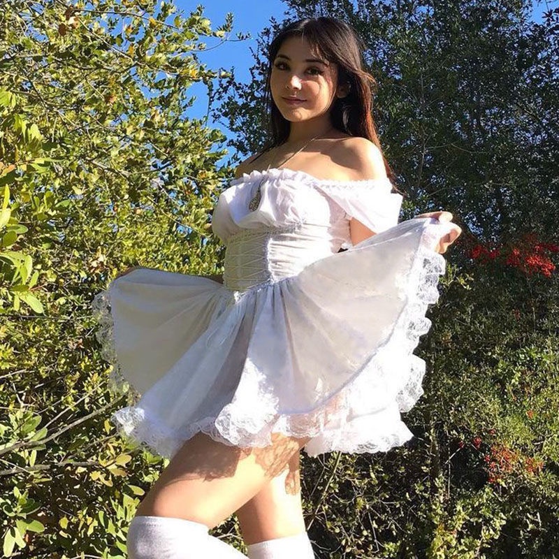 Red BEYOUARE rok hitam tua musim panas wanita terlihat tipis, temperamen lucu dan manis gaun renda hitam lengan pendek dengan tali