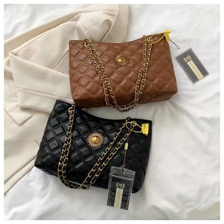 BJ62102 - BEIGE/BLACK/BROWN - TAS TOTEBAG SHOULDERBAG SLEMPANG WANITA TALI RANTAI FASHION KOREA CHINA IMPORT MODIS ELEGAN TERMURAH TERLARIS TERBARU BAGSTORE JAKARTA TAS BATAM ZC2102