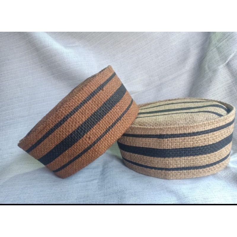 peci goni songkok garis hitam