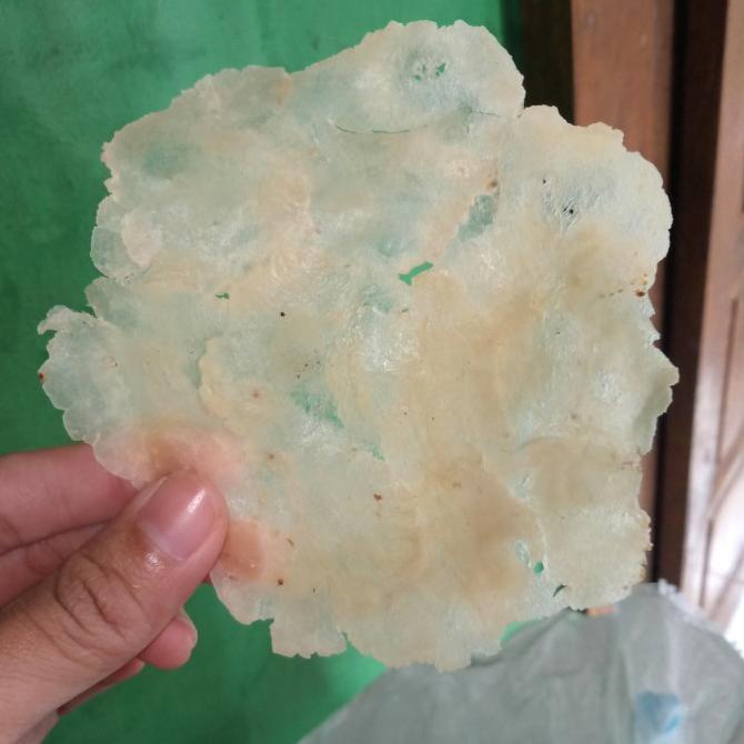 

Emping melinjo besar diameter 7-10 cm 1000 gram original uru01