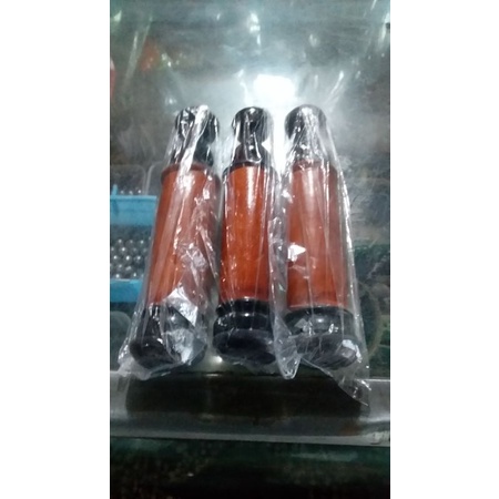 Pion Sangkar Pleci Motif Bahan Kayu Jati