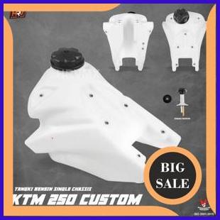 TANGKI KTM 250 2017 TENGKI KTM 250 SIXDAY PLUS KRAN BENSIN DAN DUDUKAN JOK PRODUK HRV TANGKI PUTIH T