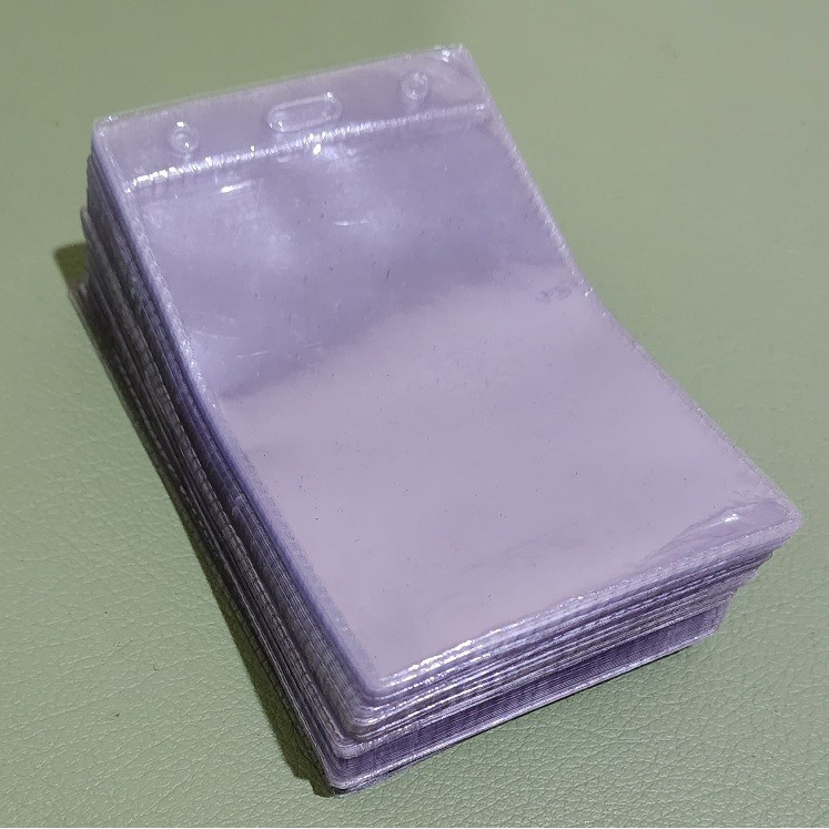 

PLASTIK ID CARD POLOS TEBAL 7X10 P:100