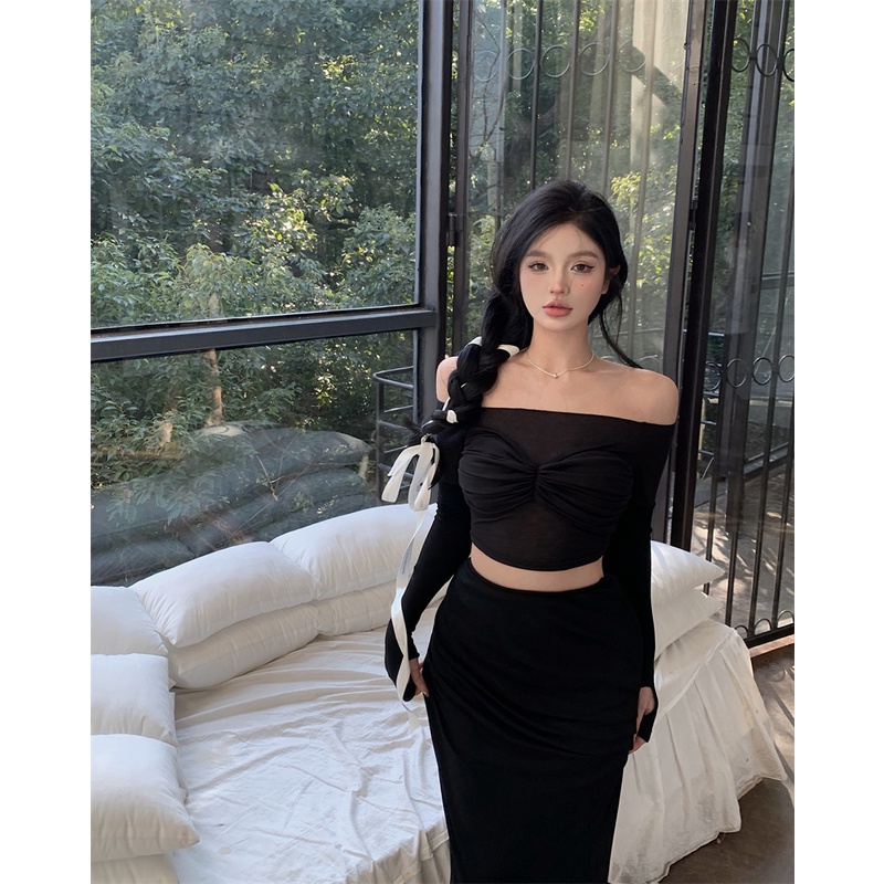 Red Spice Girls Leher Pendek Lengan Panjang Atasan Rajut + Bagian Tipis Seksi Tas Pinggang Tinggi Hip Rok Setelan Rok Musim Semi Wanita